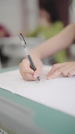 من دار الأيتام إلى القمة episode 14