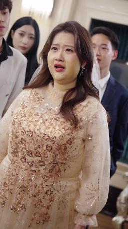 渣男嫌我醜，我轉身嫁給千億總裁 episode 5