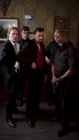 زعيم المافيا يسيطر على  المدرسة الثانوية episode 40