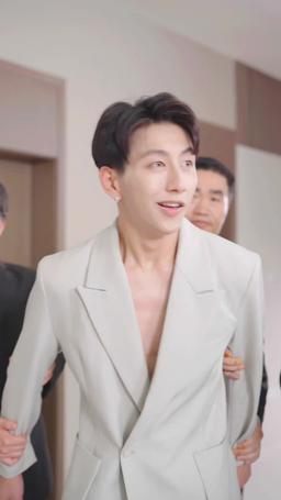 Fall For the Wrong Heir episode 28