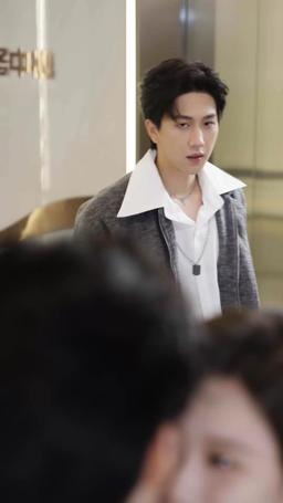 أصبحت الفتاة السمينة جميلة وقوية بعد أن ارتبطت بالنظام episode 71