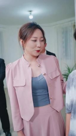 Gerçek & Sahte Genç Efendi: Dört Teyzem Ve Dev İsim episode 23