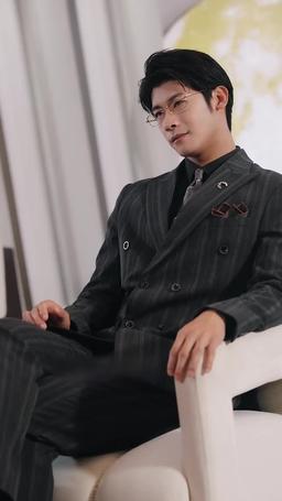 破產後我成了死對頭的秘書 episode 2