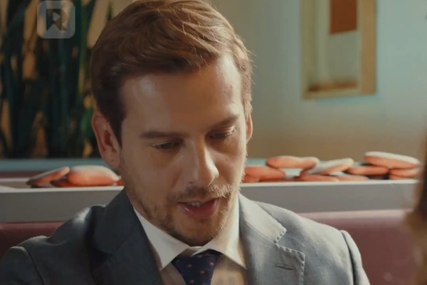 Mi ex esposo arde en culpa Manuel Prieto como Simon Márquez