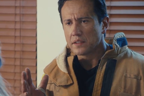 Elenco, Giancarlo Mendoza como Santiago Hoyos