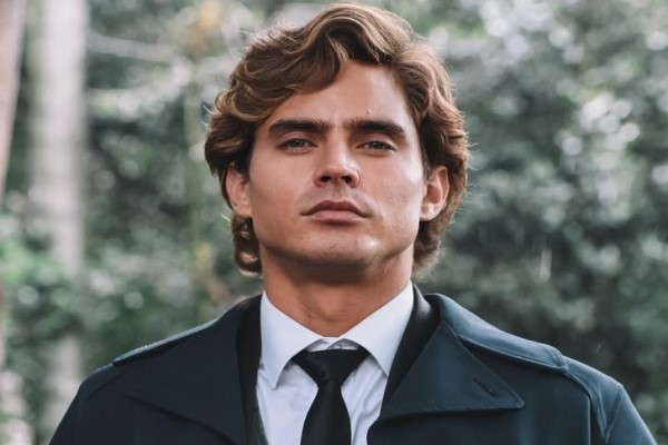 Actor Sebastian Arias como Patricio Gaviria el esposo de la heredera