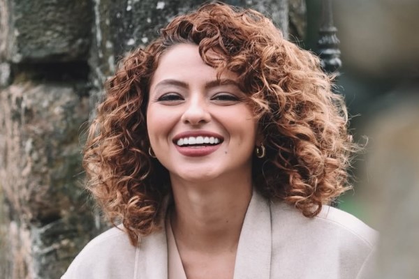 Actriz Laura Cano como Luciana Santos la heredera