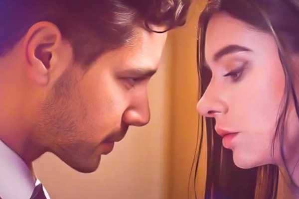 La versión inglesa inspirada en  Sí a primera vista Latinoamérica