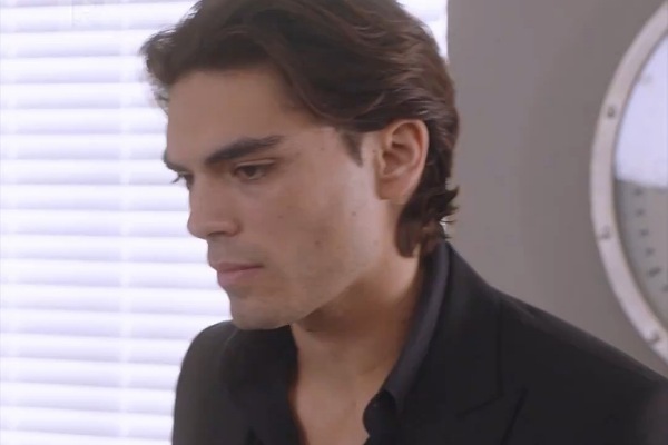 el rey alfa y su novia virgen en español