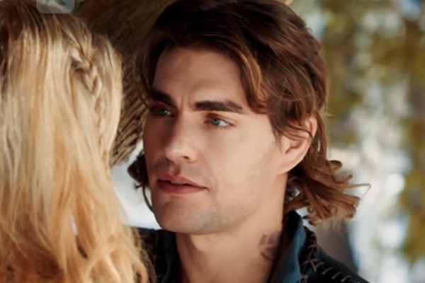 Reina Fuera De Tiempo Completa Dailymotion