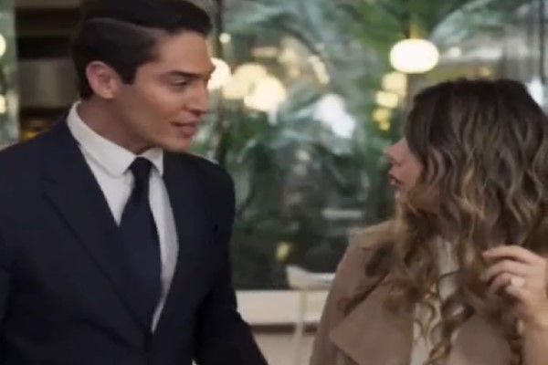 Se casó con un extraño con la promesa de divorcio