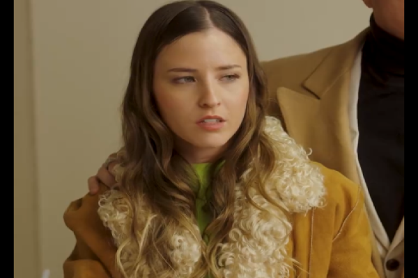 Armas Dinero y Feliz Navidad donde puedo verla