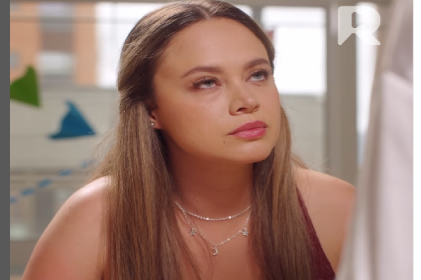 dos chicas una corona capitulo completo