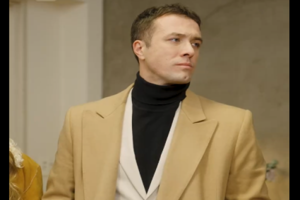 dinero armas y feliz navidad matias