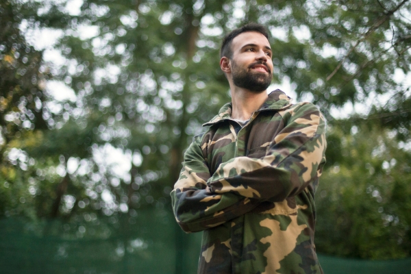 Rey de la Prisión Encubierto actor introducción