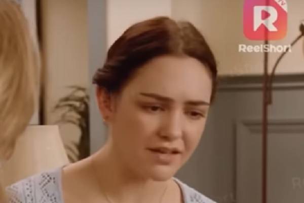 El Doctor Jefe es el Papi de mi Bebé Película Completa reelshort