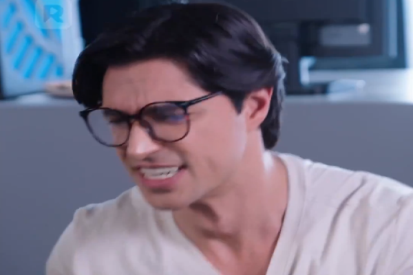 Corriste a un Genio Tech trama