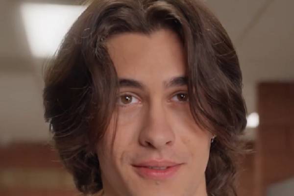 Domando a Mis Bullies Reparto August Langford