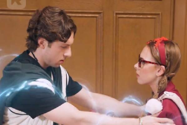 Reclamada por el hermano Alfa de mi ex trama