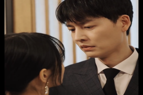 Su Marido Mujeriego es un Obstáculo o un Aliado Inesperado Serie Novela