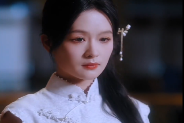 Vidas Cruzadas por el Secreto en español