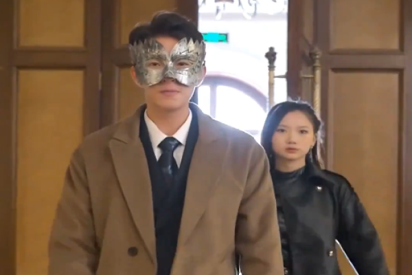 Héroe de la Cuenta Regresiva Temporada 2 en español latino