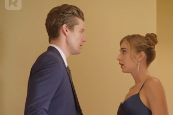 Un Matrimonio Al Rojo Vivo Dailymotion