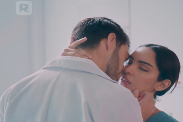 El Doctor que Marco mi Destino sub español