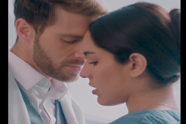 El.Doctor que Marco mi Destino reelshort