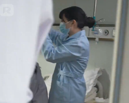 Atención Un amor sin identidad doblado