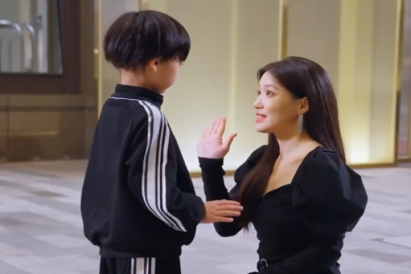 Envuelta en sus Brazos drama chino doblado Español