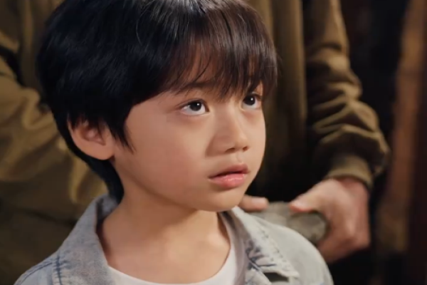 Mano de Oro introducción