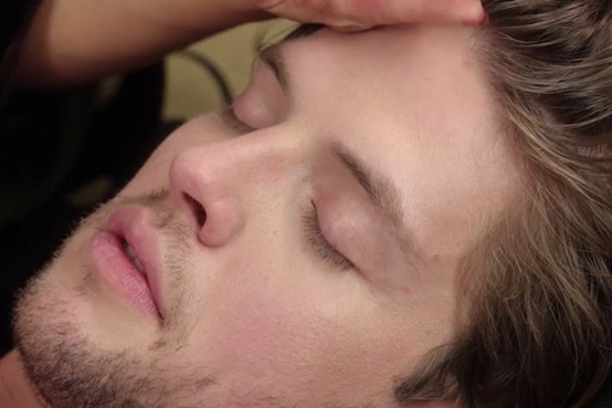 No es una mendiga es una diosa sanadora trama