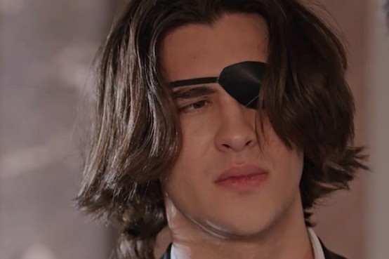 Su hermano perdido en el espacio en español