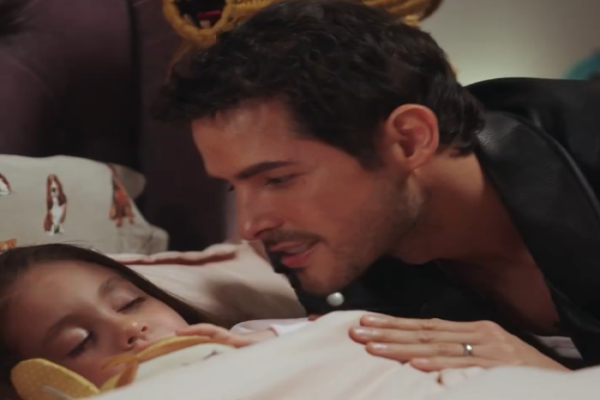 La CEO y El Padre Secreto De Su Hija reelshort