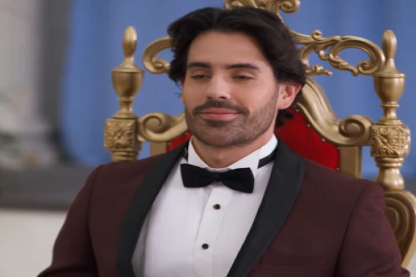 Apártense llegó el magnate dónde verla