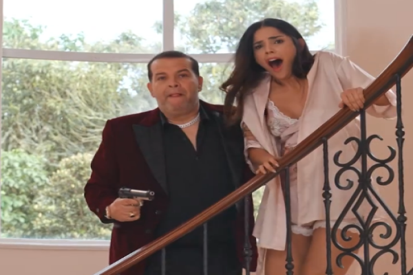 te metiste con la chica equivocada siena