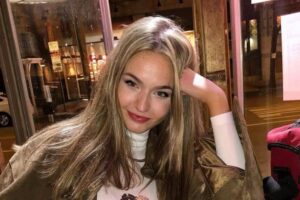 ReelShort’ s Best Actress: Meet Grace Woods Swanson - ReelShort Fandom