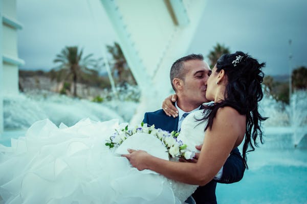 Insta Married Movie Storyline