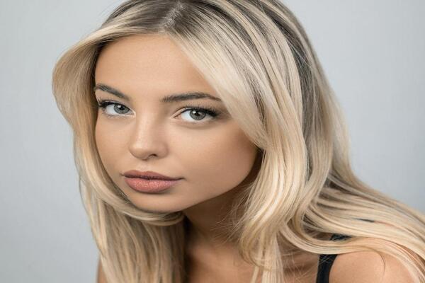 Emma Kotos Introduction