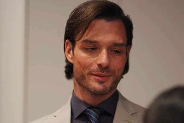 Jade Foster is Mine cast Damon