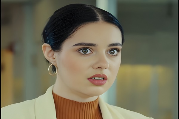 Stop Heartbreak She’s The One Lucie