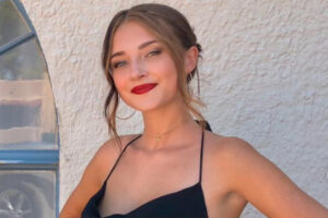 Tess Dinerstein: Lighting Up the Screen with Her Charm - ReelShort Fandom