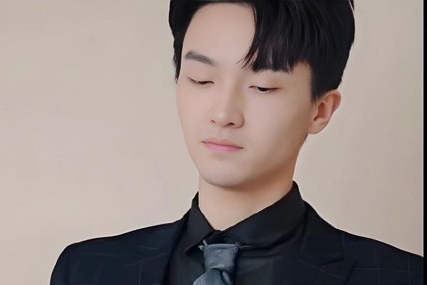 Leading Male Cast Mansion Secret My Second Husband Is A Billionaire Movie