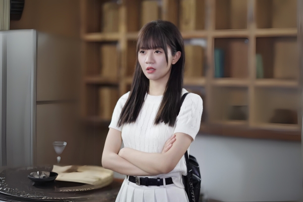 Secrets Of The Gangster's Forbidden Romance www.reelshort.com