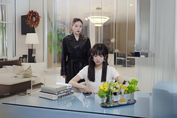 Secrets Of The Gangster's Forbidden Romance www.reelshort.com