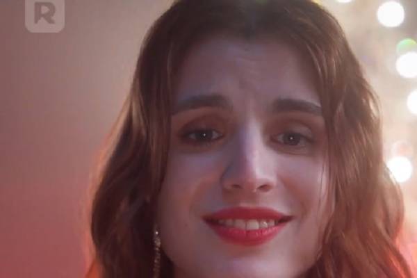 Dexon Smith and Leah Cruz Leah