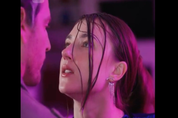 harper reeves chris collins線上看