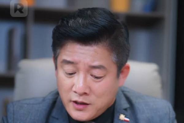 The Double Life Of My Deliveryman Husband Book