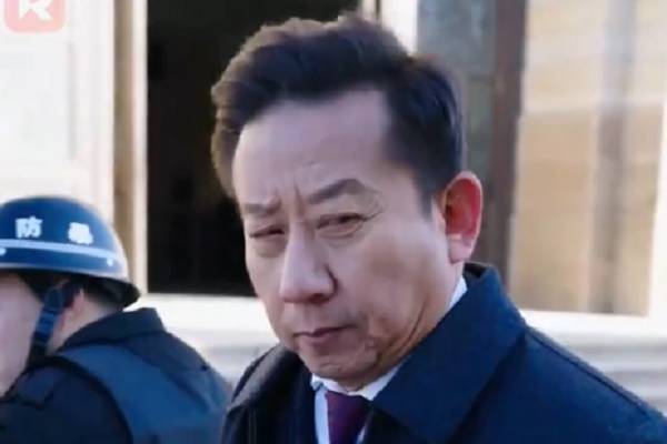 The Great Father Fighting For His Daughters Chinese drama Plot Robson